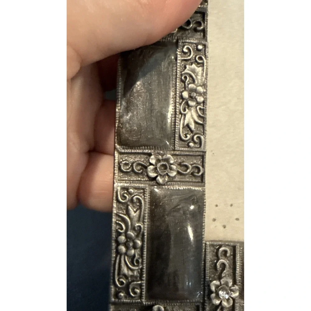 Grey Silver‎ Enamel Metal Embellished Picture Frame Flowers Floral Ornate 6 X 4